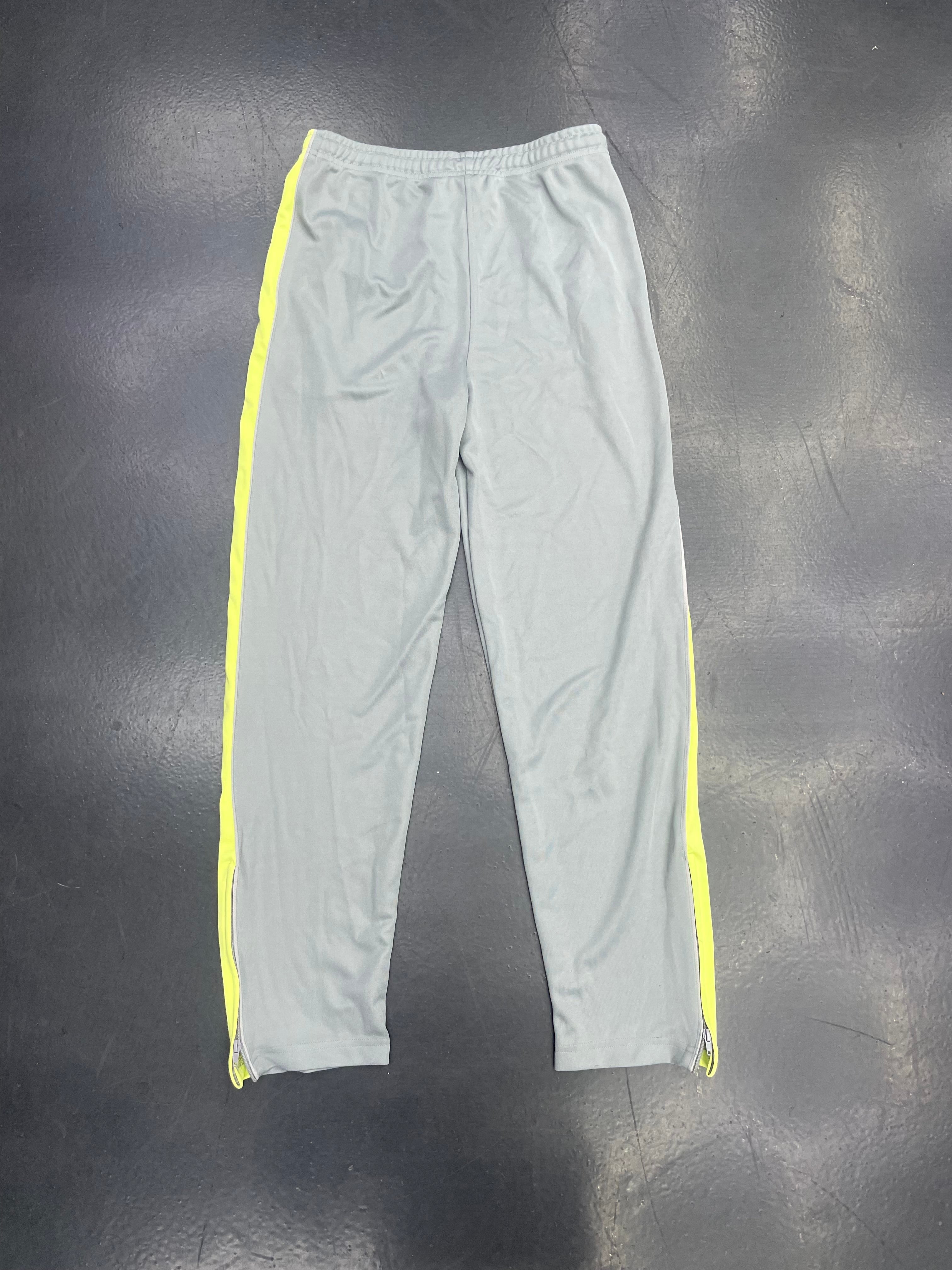 Atletica Monarcas Morelia Training Pants – Gray/Volt