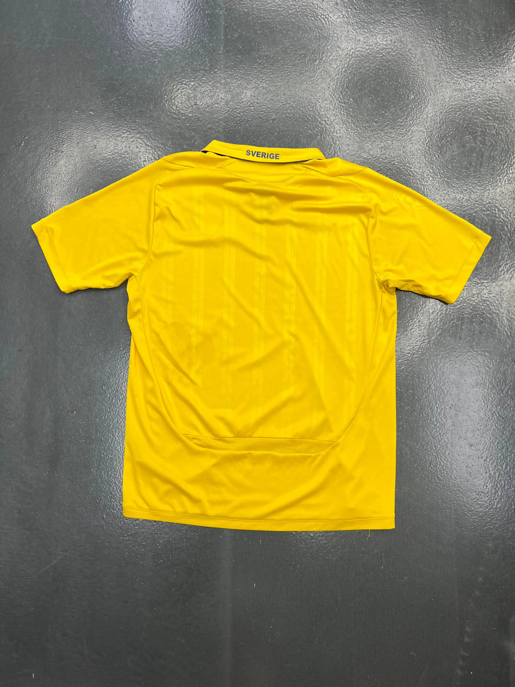 Umbro 09/10 Sweden Home Jersey STA Apparel