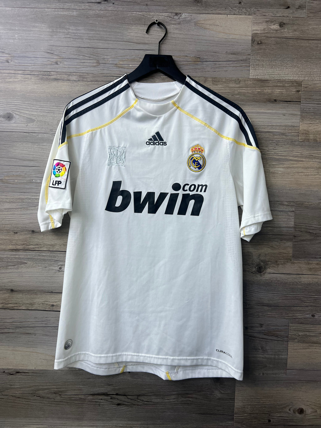 Adidas Real Madrid 2009–10 Home Jersey – Karim Benzema #11
