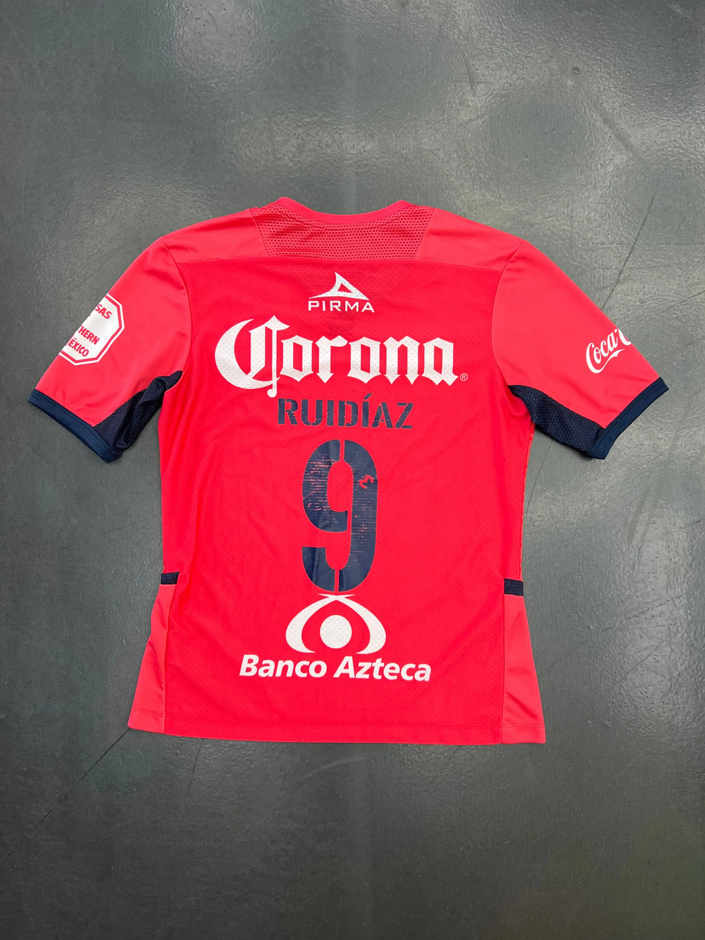 Monarcas Morelia 2015/16 Pink October Special Edition Jersey - Raúl Ruidíaz #9 STA Apparel