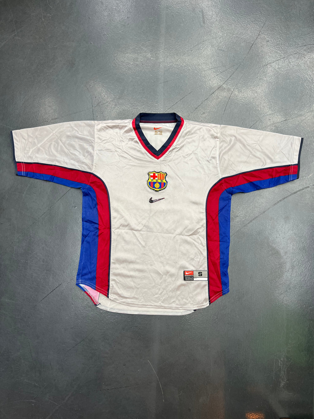 Nike FC Barcelona 1999–00 Away Jersey - Guardiola #4