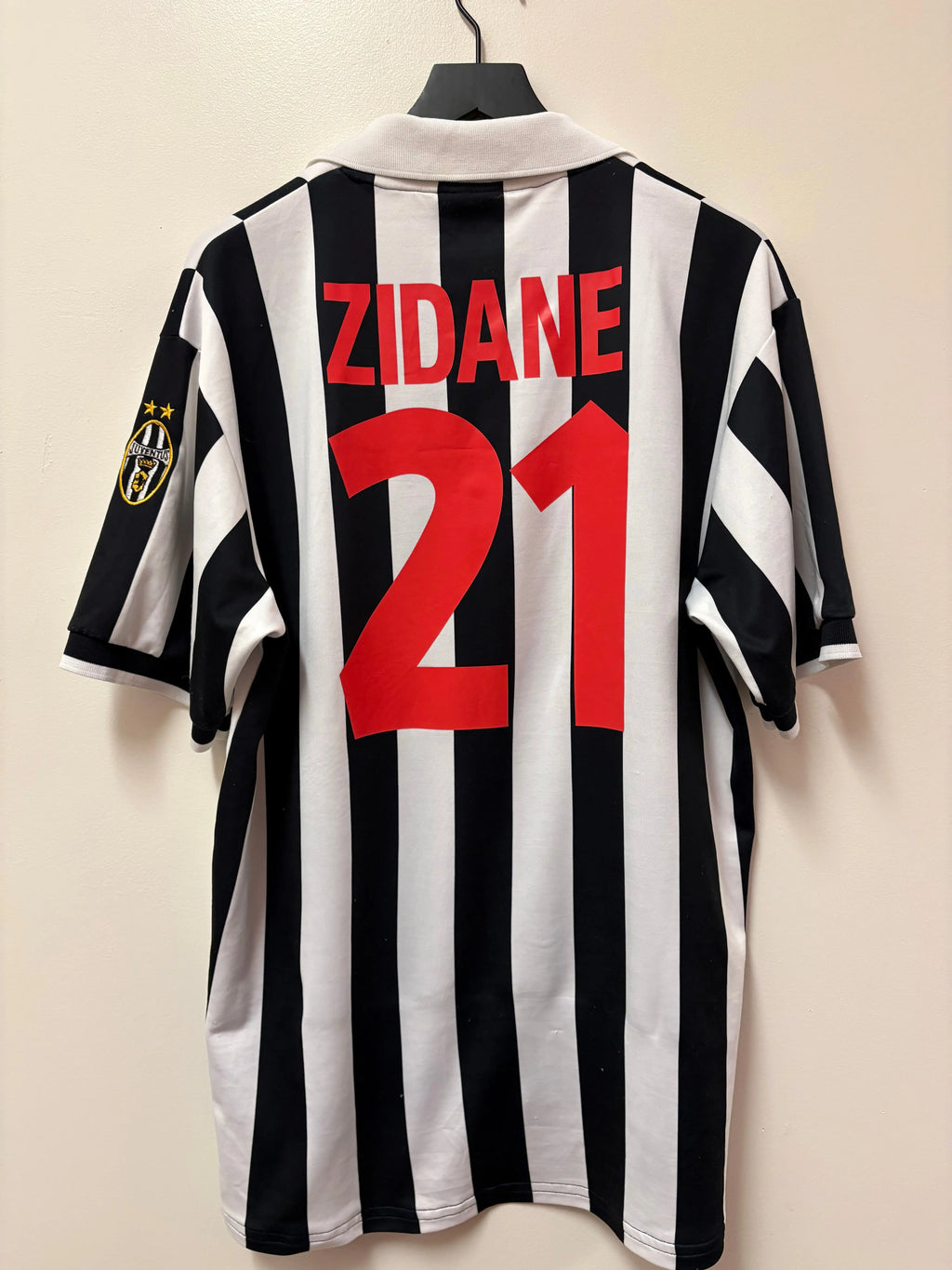 Kappa Juventus 1998-1999 Home Jersey- Z. Zidane #21 STA Apparel