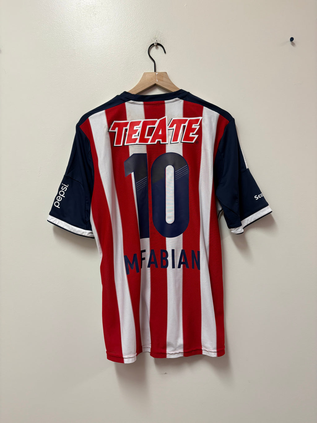 Adidas Chivas de Guadalajara 2013–2014 Home Jersey – Marco Fabián #10