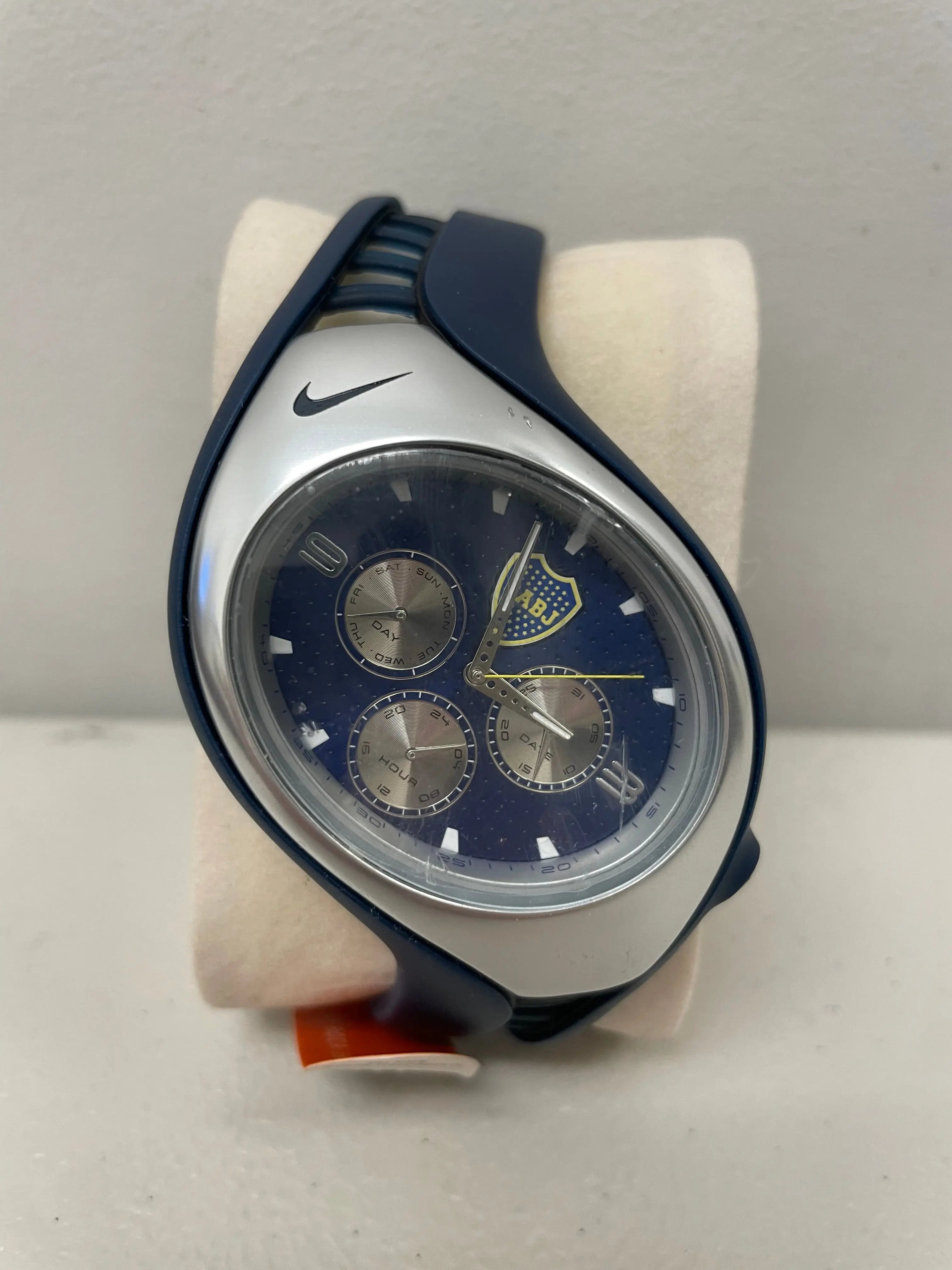 Nike Triax Swift 3i Boca Juniors Analog Watch STA Apparel