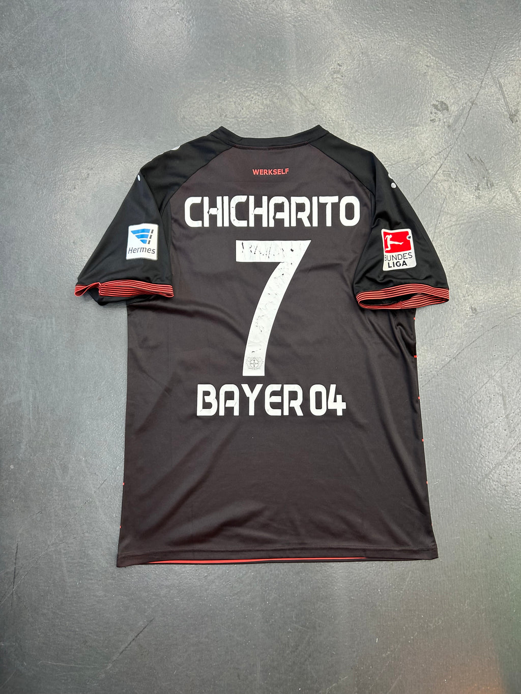 Bayer 04 Leverkusen 2016-2017 Home Jersey - Chicharito #7