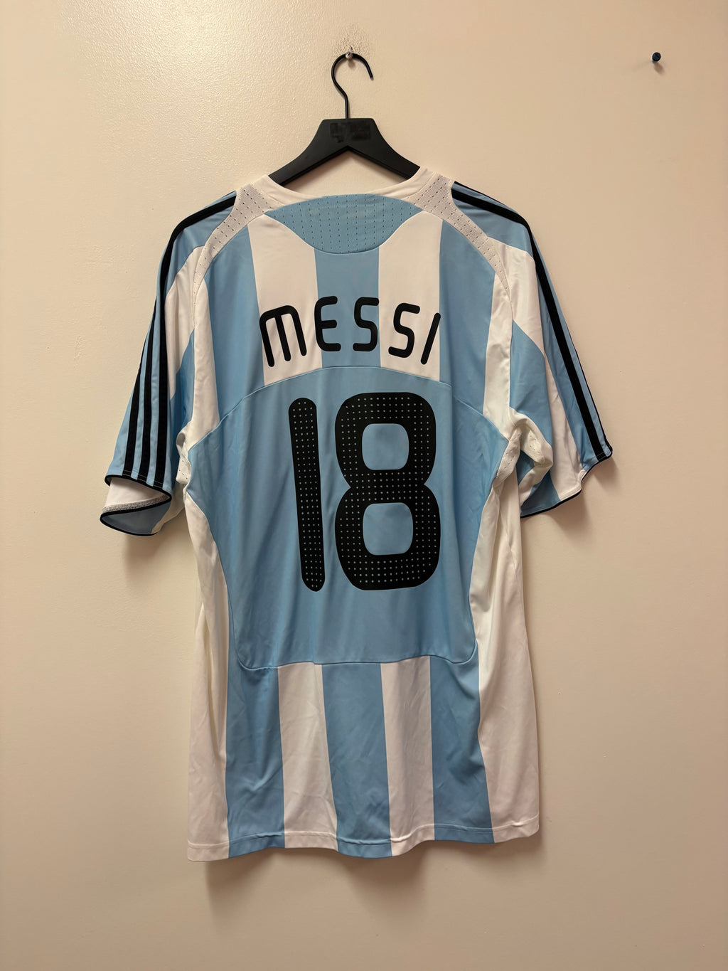 Adidas Argentina 2007-09 Home Jersey- Messi #18