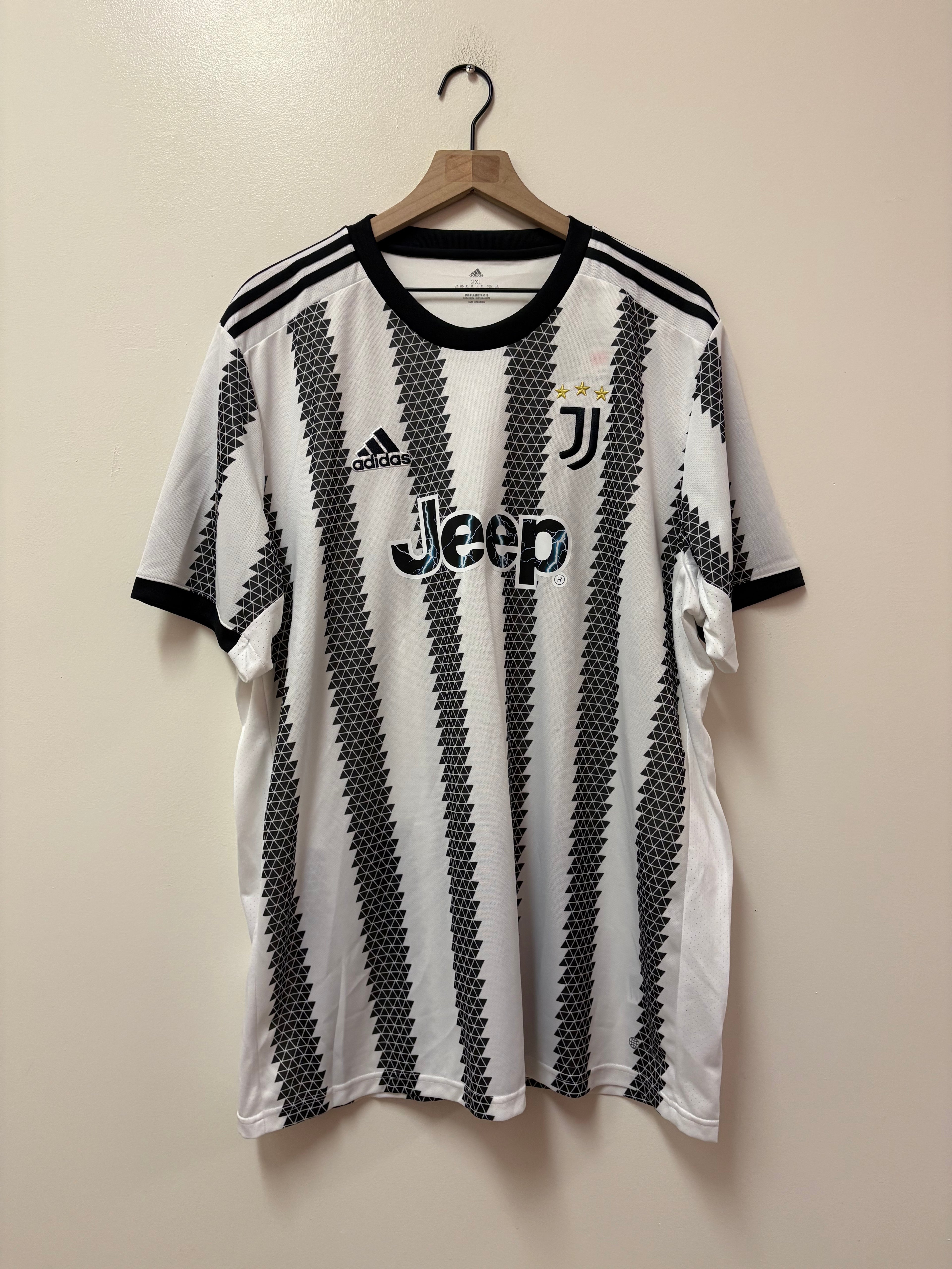 Adidas Juventus 2022-23 Home Jersey