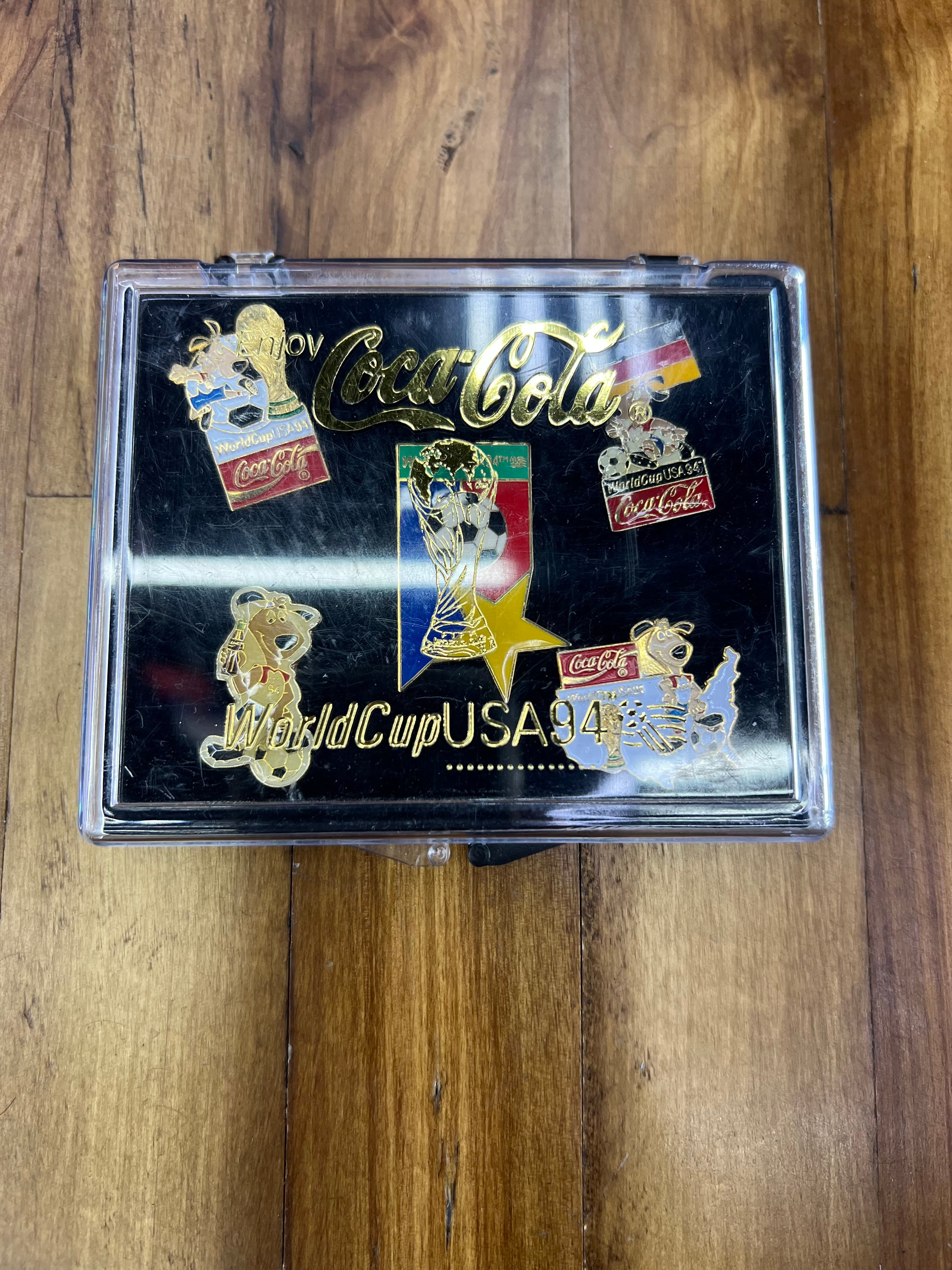 Coca-Cola FIFA World Cup USA ’94 Collector Pin Set – Official Licensed 5-Pin Display Case
