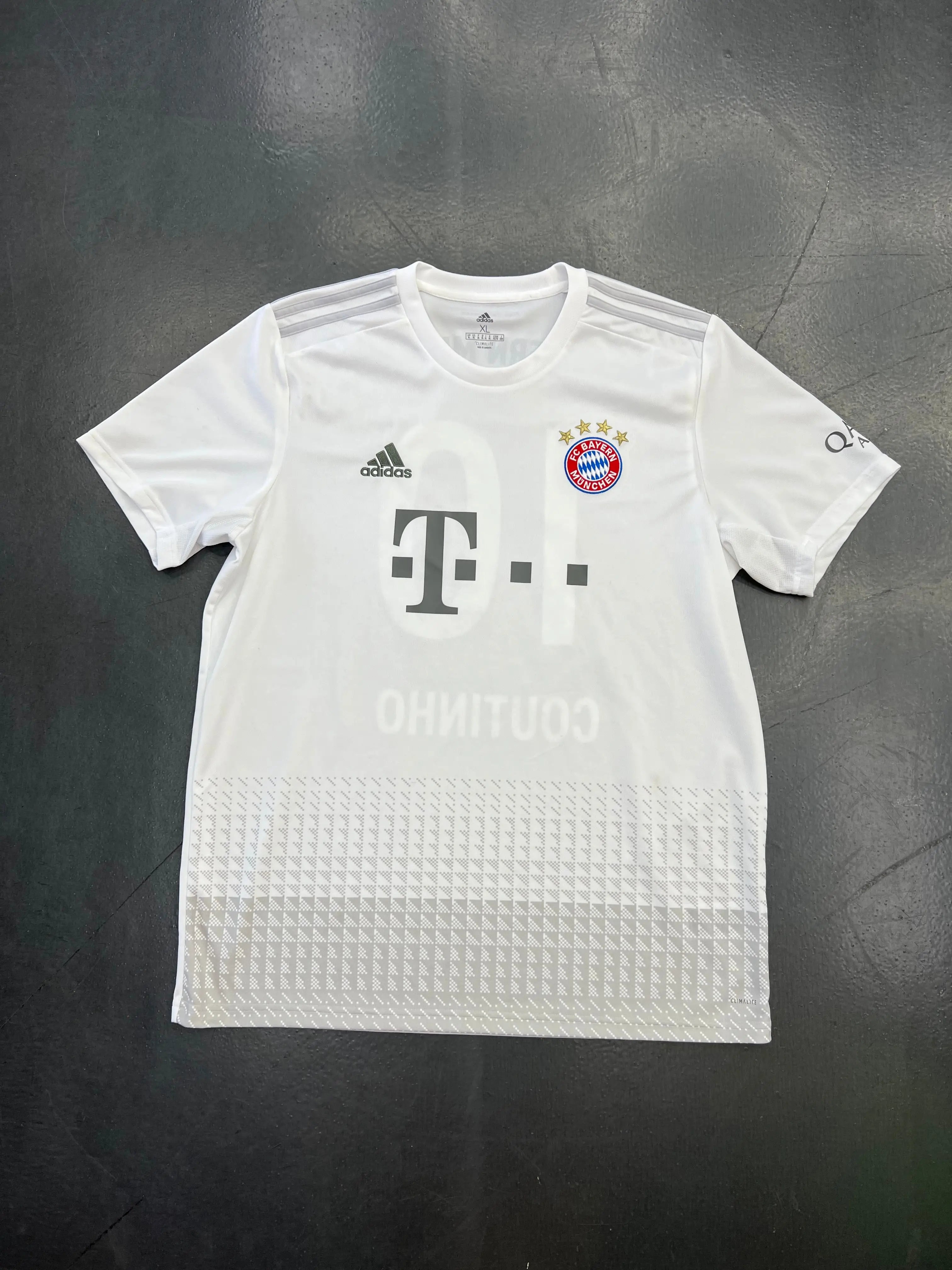 Adidas FC Bayern Munich 2019/20 Away Jersey – Coutinho #10 – STA