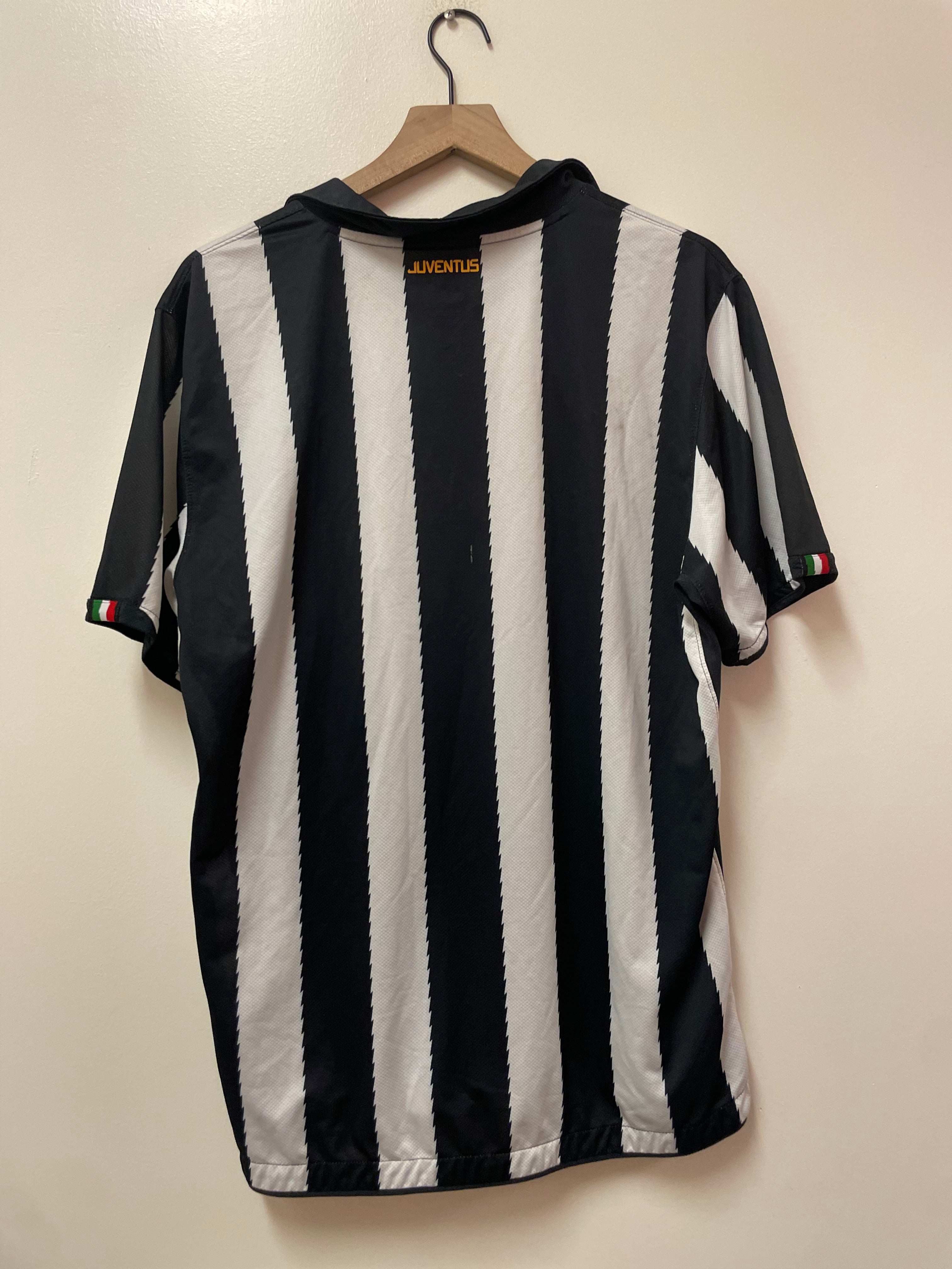 Nike Juventus 2010–11 Home Jersey