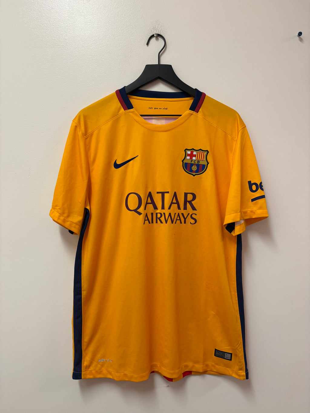 Nike FC Barcelona 2015–16 Away Jersey