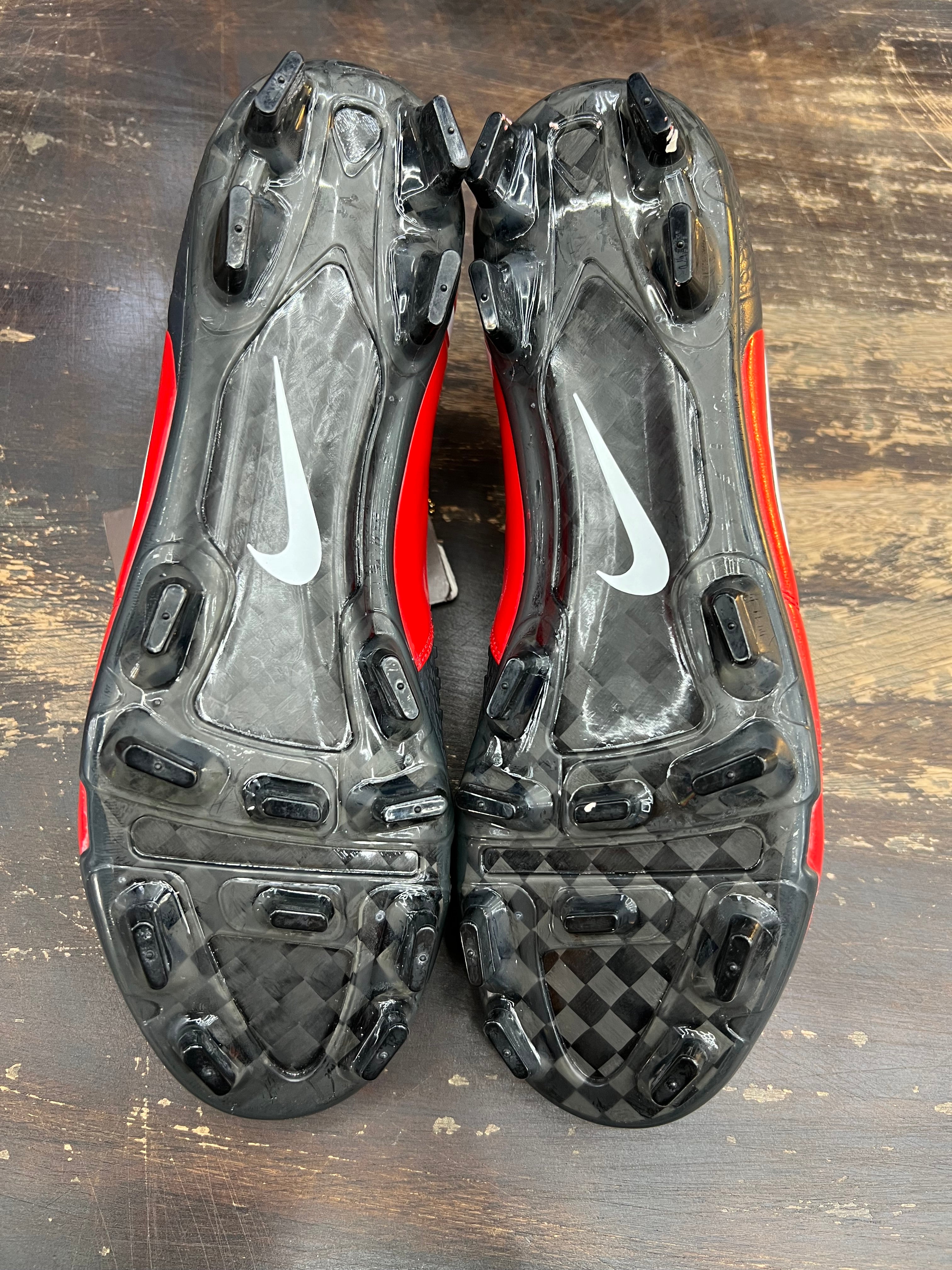 Nike Total 90 Laser III FG – Challenge Red / White / Dark Shadow