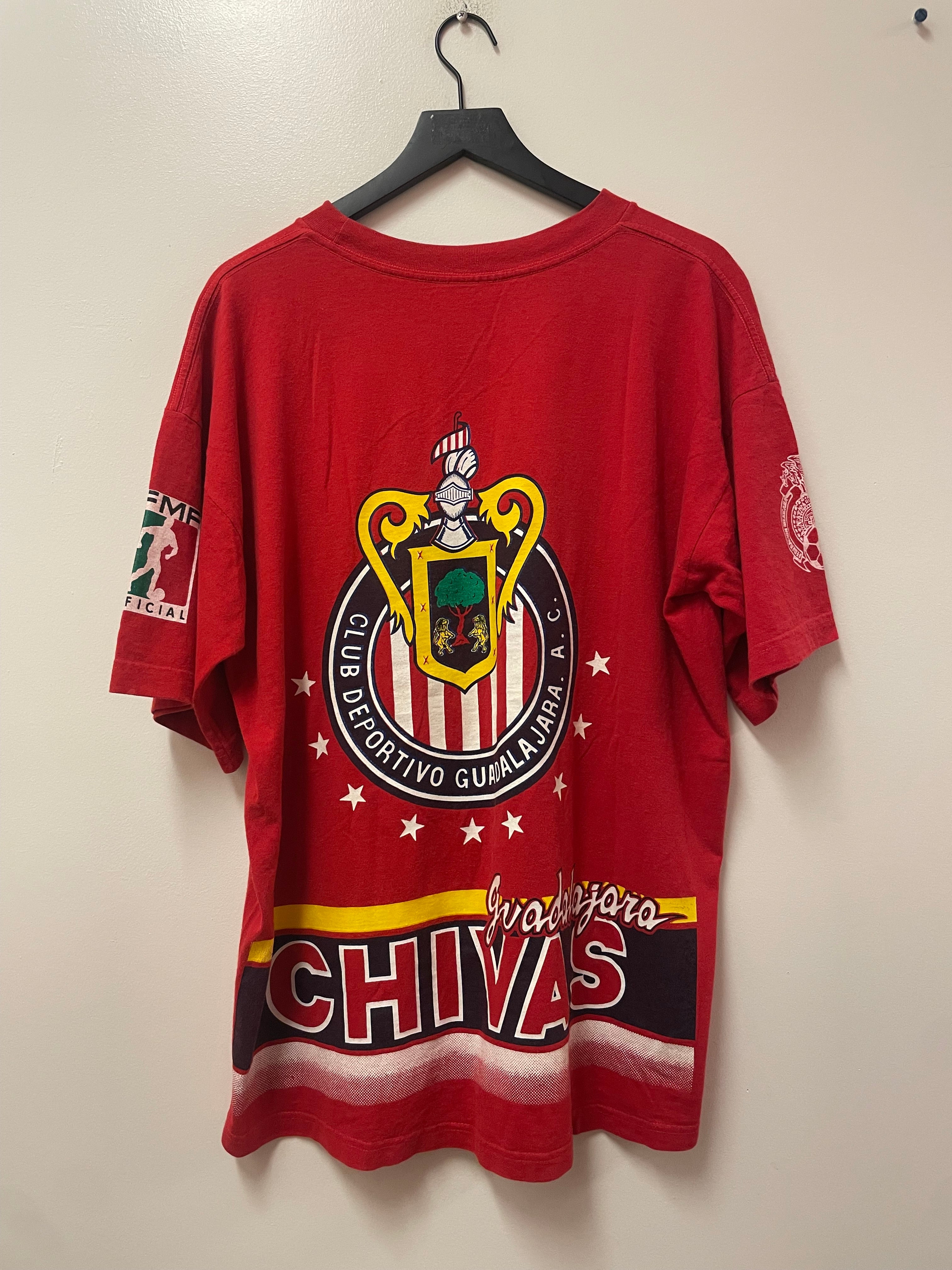Vintage 90s Chivas de Guadalajara Graphic T-Shirt