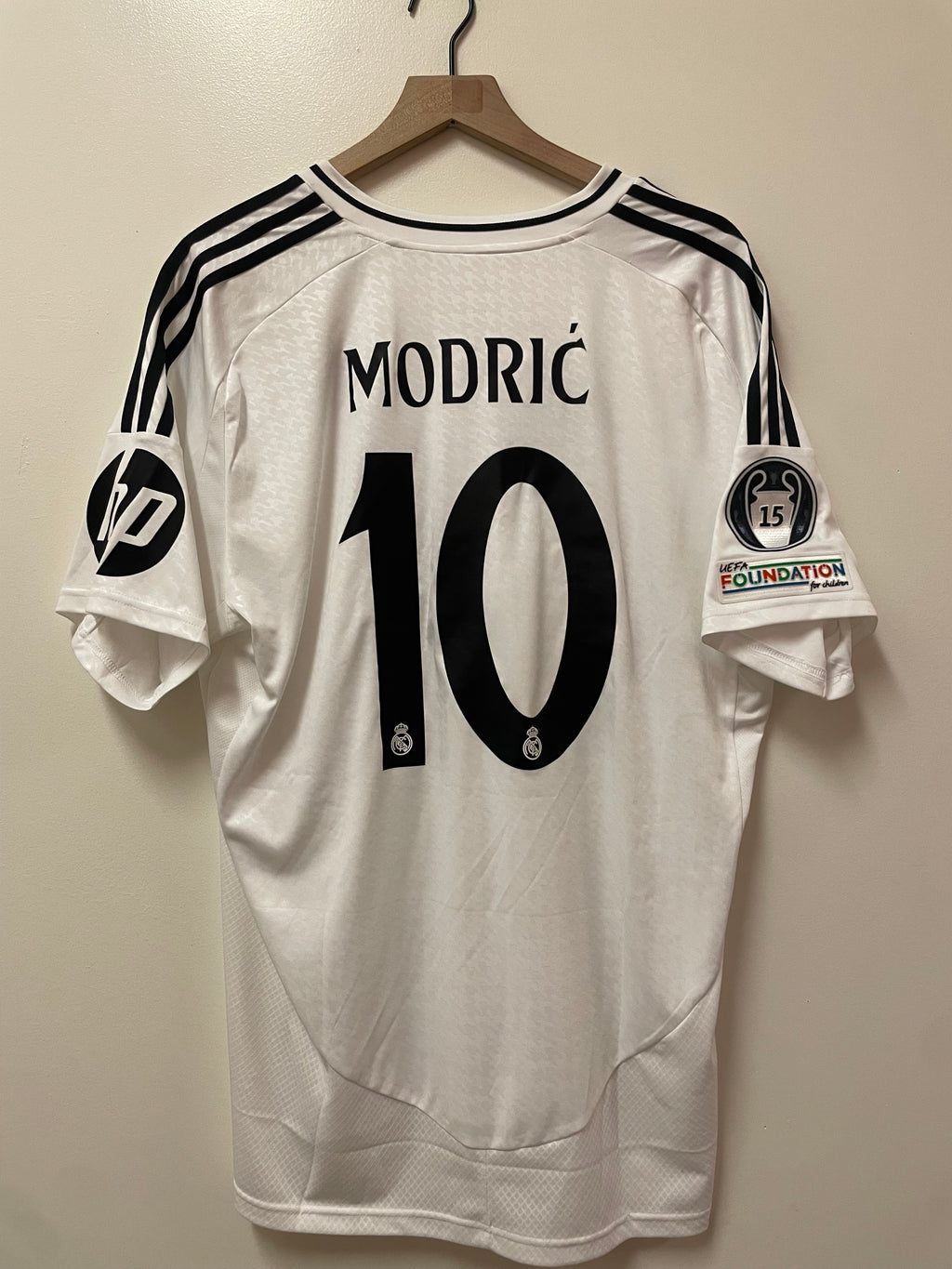 Adidas Real Madrid 2024/25 Home Jersey – Luka Modrić #10