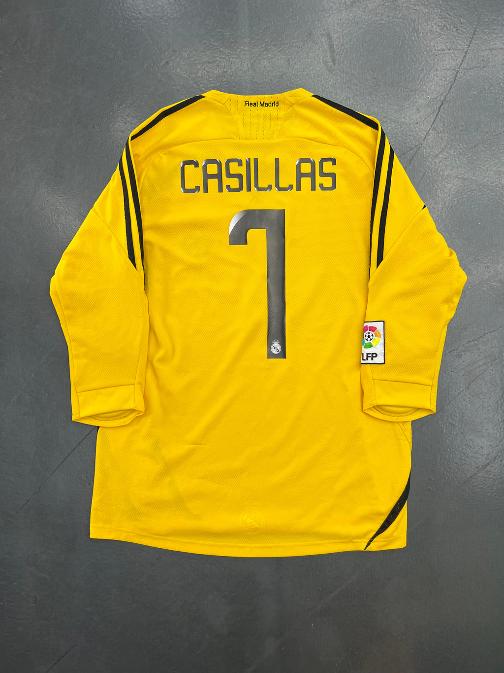 Adidas Real Madrid 2008/09 Goalkeeper Jersey – Iker Casillas #1