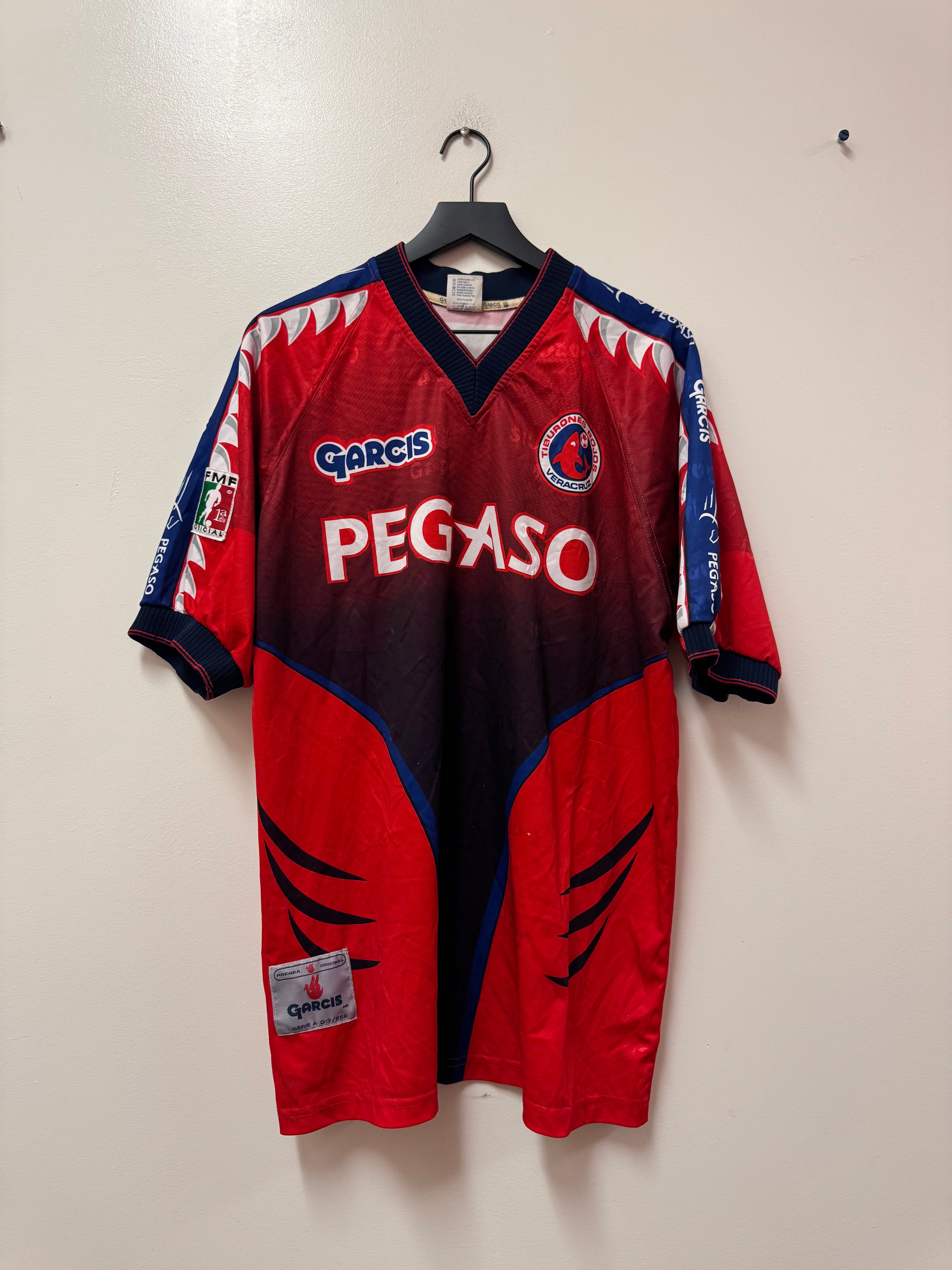 Garcis Tiburones Rojos de Veracruz 2000-01 Home Jersey- #8