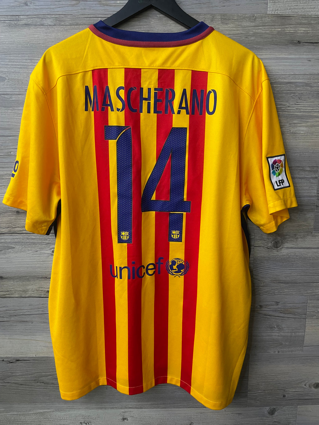 Nike FC Barcelona 2015/16 Away Jersey – Javier Mascherano #14