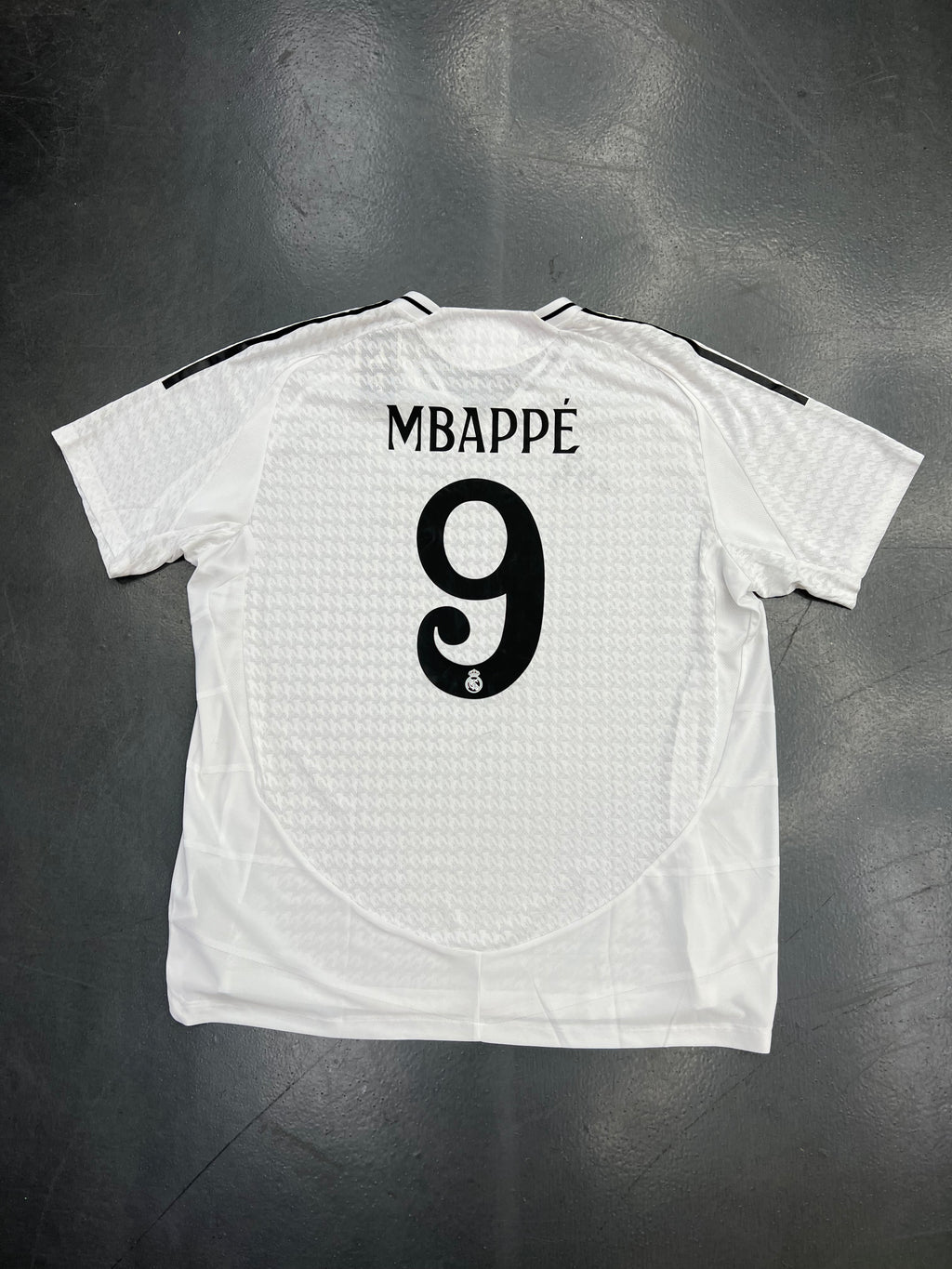 Adidas Real Madrid 2024/25 Home Authentic Jersey - Mbappe #10