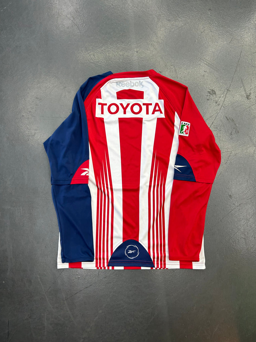 Chivas de Guadalajara 2009-2010 Home Jersey