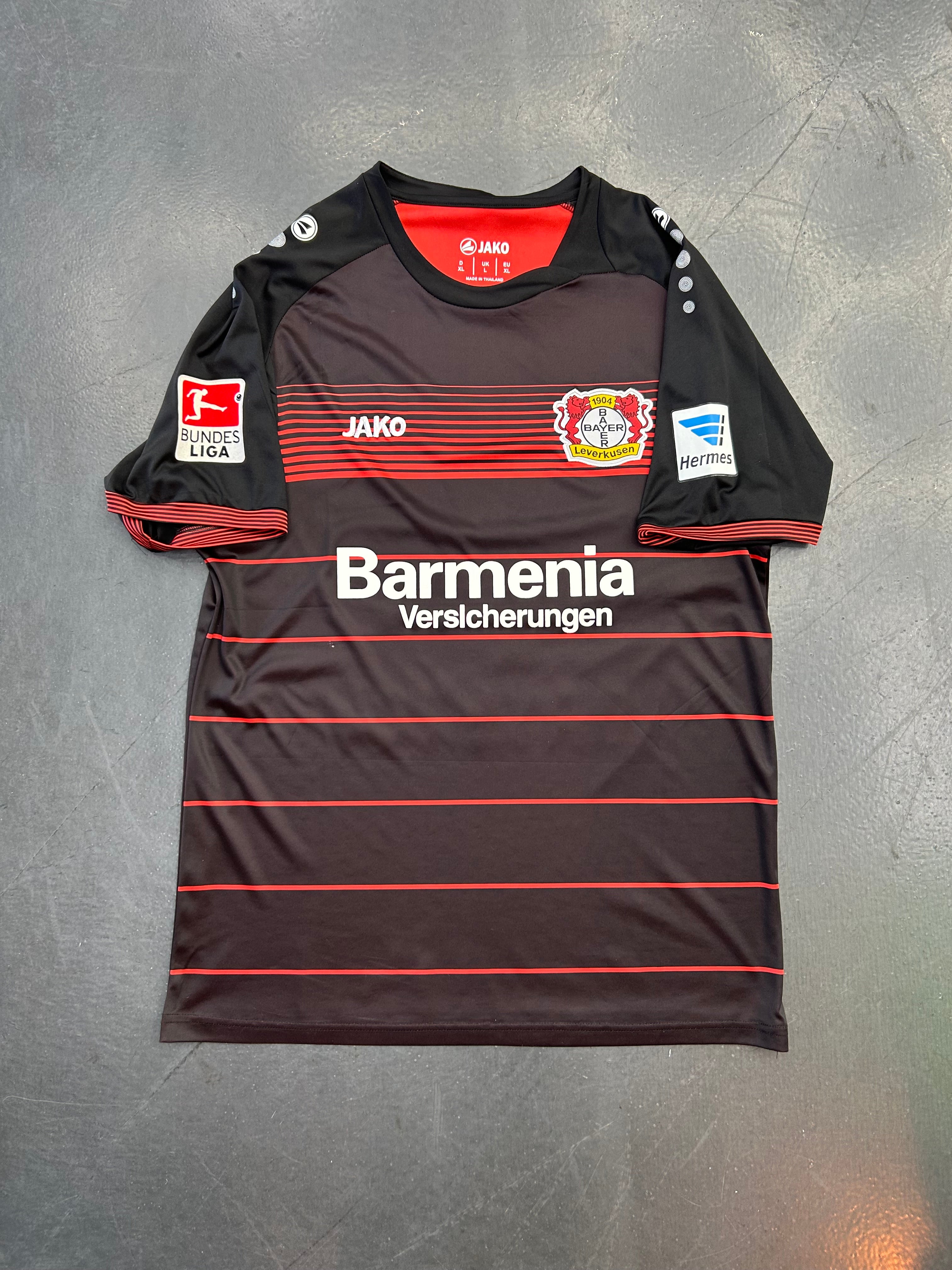 Bayer 04 Leverkusen 2016-2017 Home Jersey - Chicharito #7