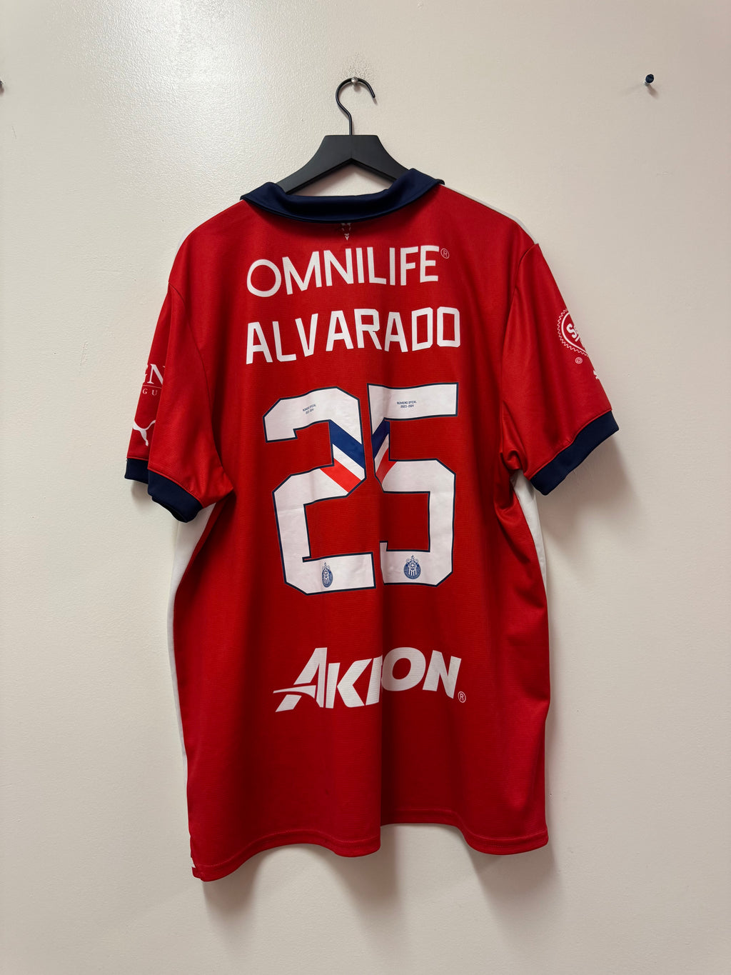 Puma Chivas de Guadalajara 2023-2024 Home Jersey- Alvarado #25