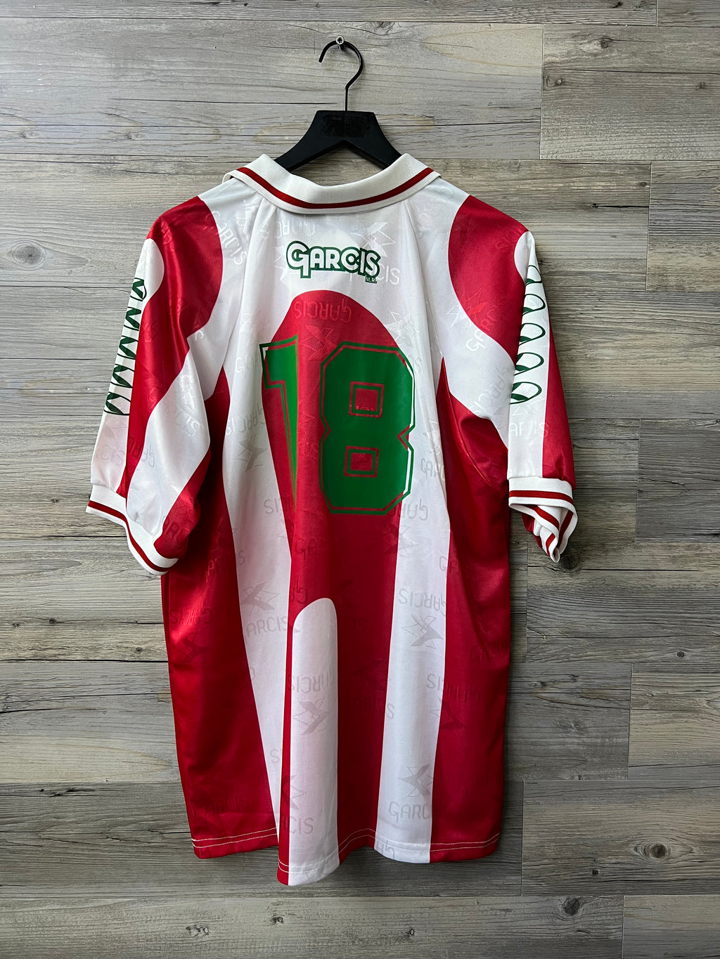 Garcis 1990s Red & White #18 Soccer Jersey