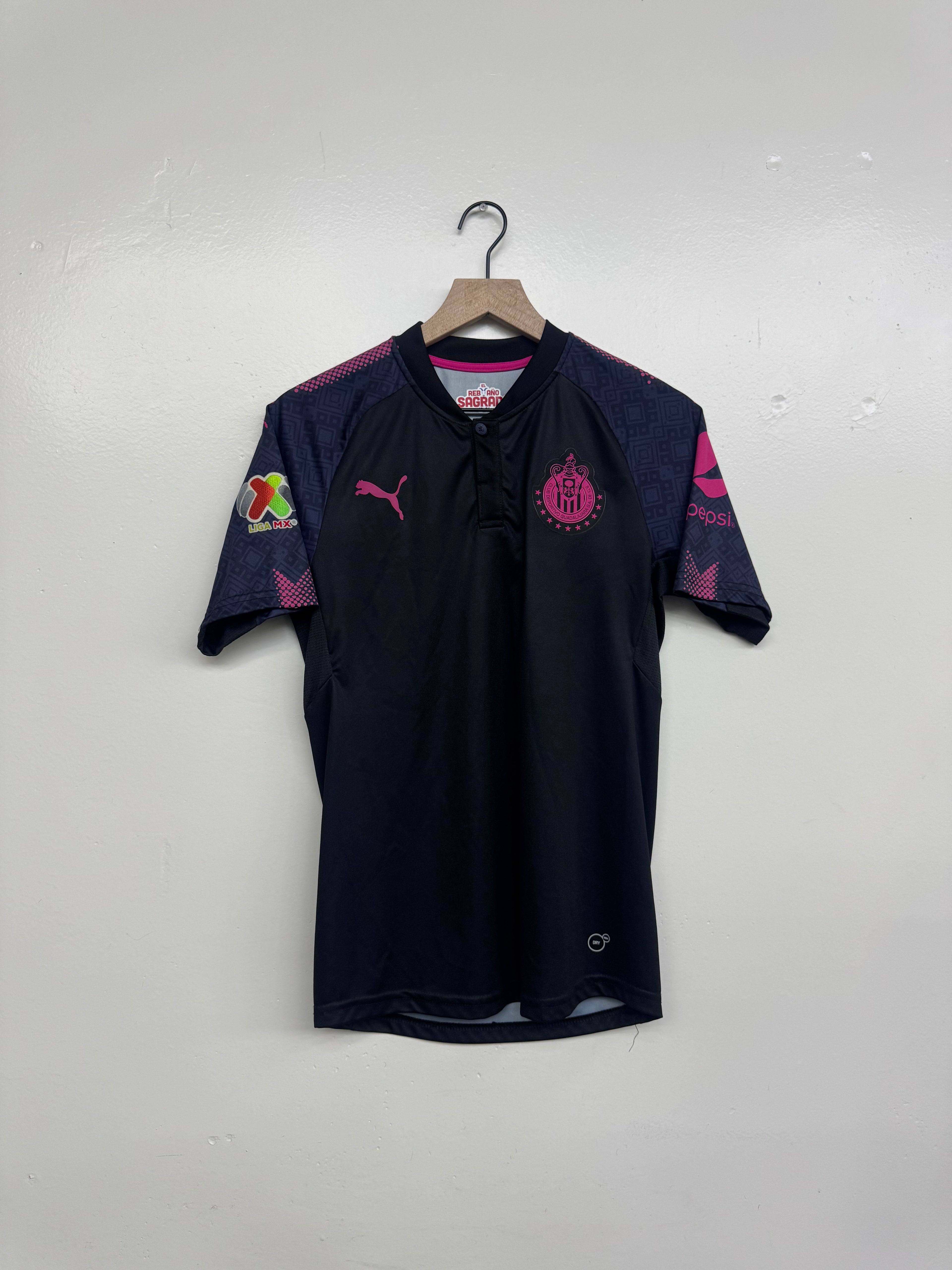 Puma Chivas 2017/18 Limited Edition- Breast Cancer Awareness
