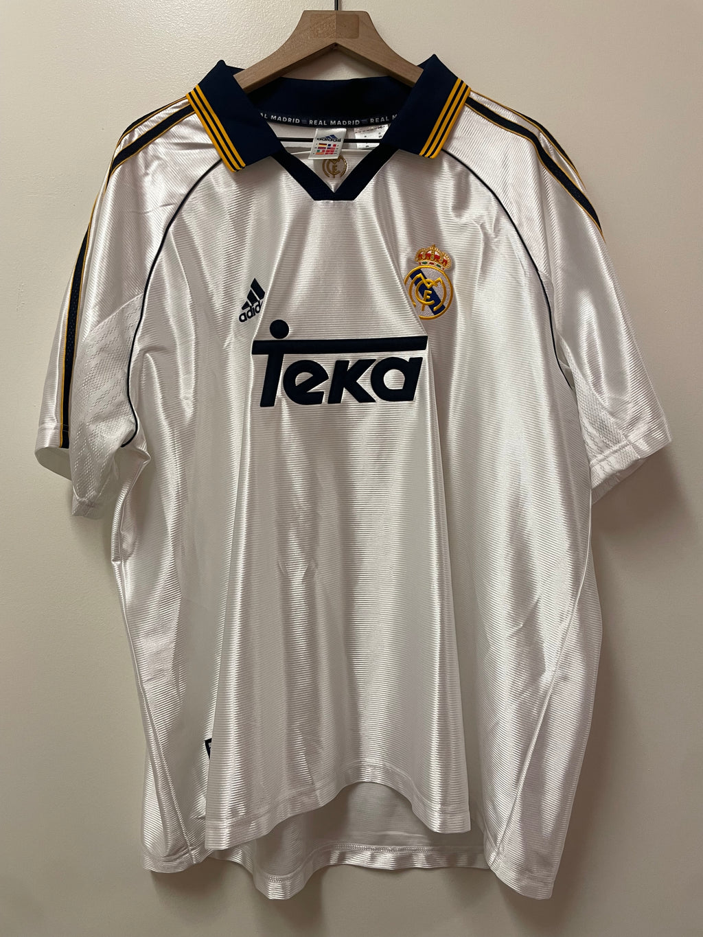 Adidas Real Madrid 1999–2000 Home Jersey