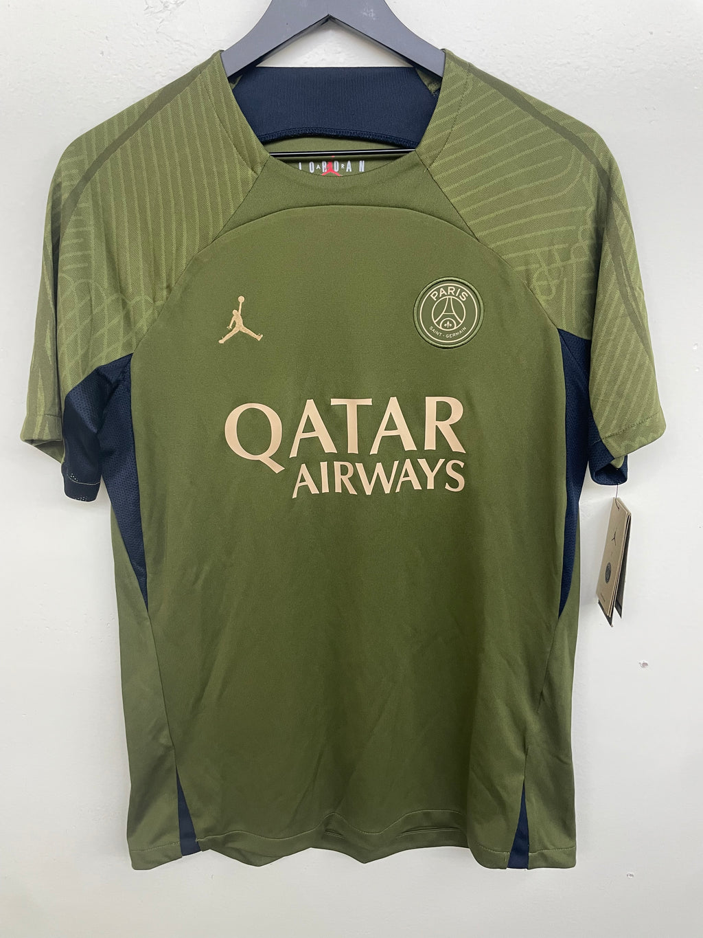 Jordan Paris Saint-Germain 2023/24 Fourth Strike Training Top