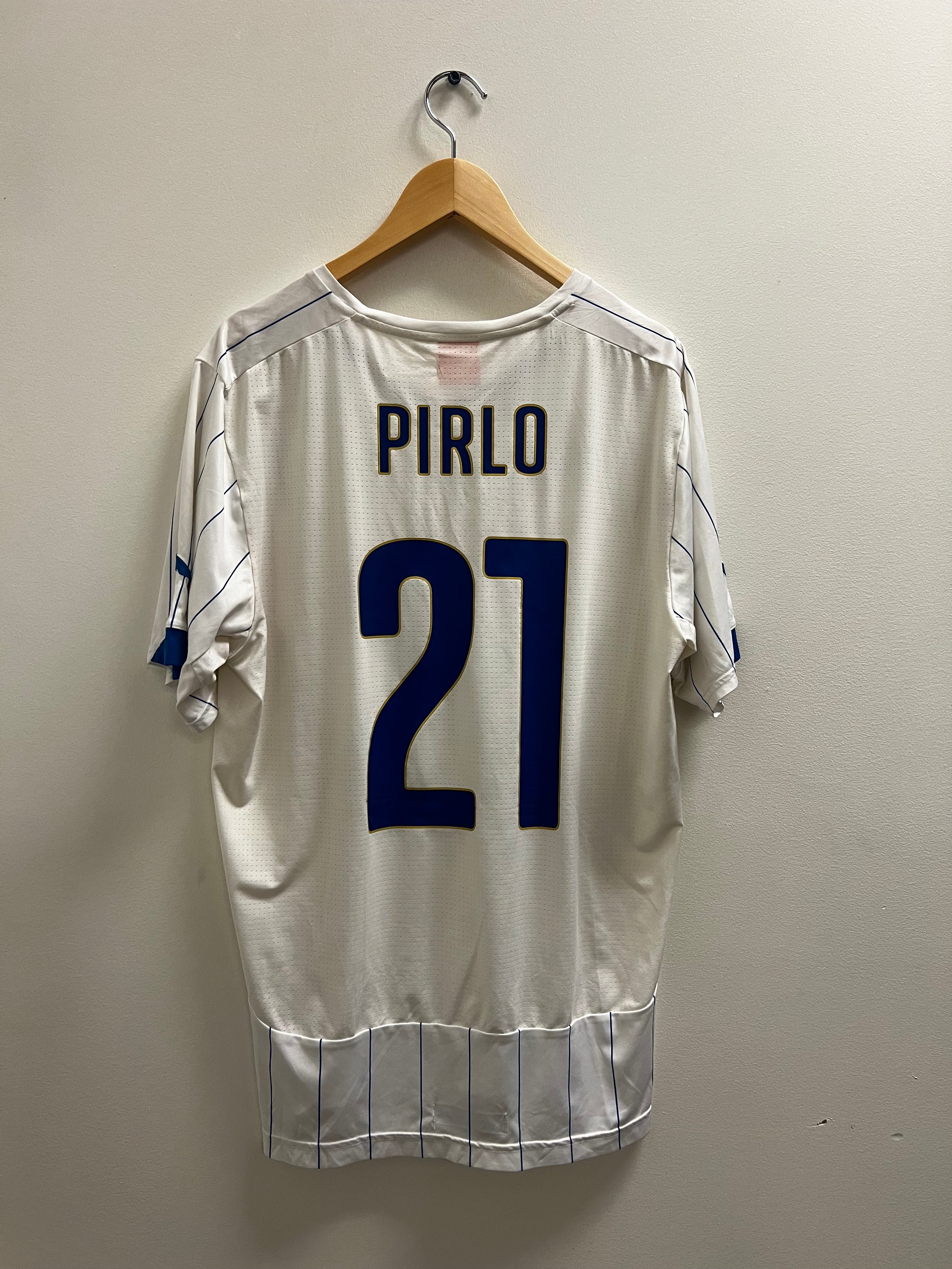 Puma Italy 2014–15 Away Jersey – Andrea Pirlo #21