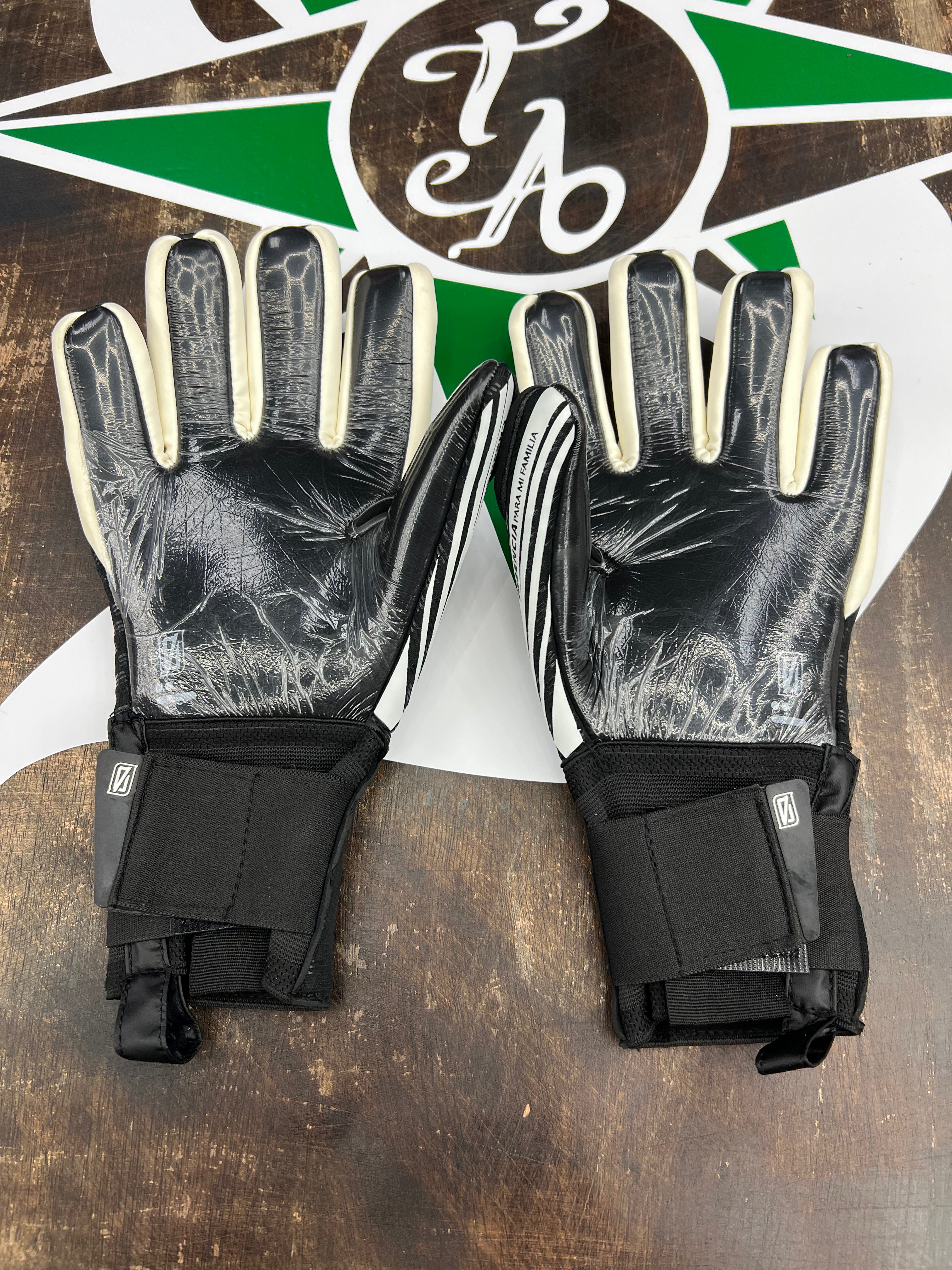 ZeroGoalkeeper CREDENCIAS VII – Negative Pro Goalkeeper Gloves