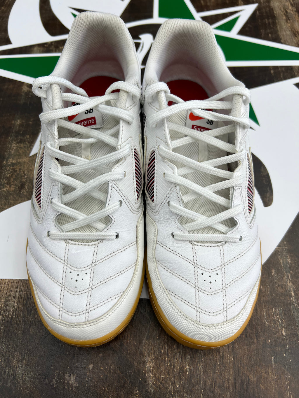 Nike SB Gato x Supreme