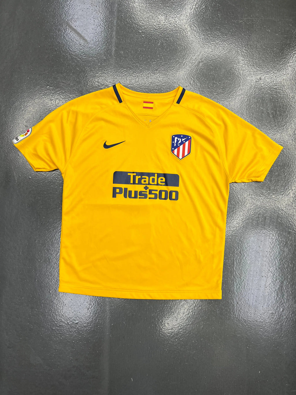 Atlético Madrid 2017/18 Away Jersey – Antoine Griezmann #7 (Tailored Fit M / Tagged 2XL) STA Apparel