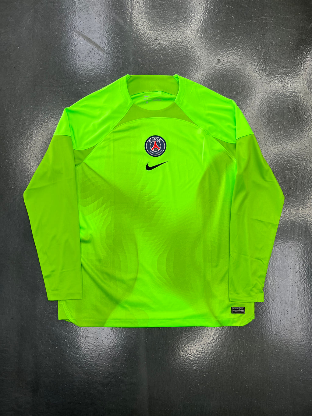 Nike PSG Goalkeeper Long Sleeve Jersey 22/23 – Volt Green