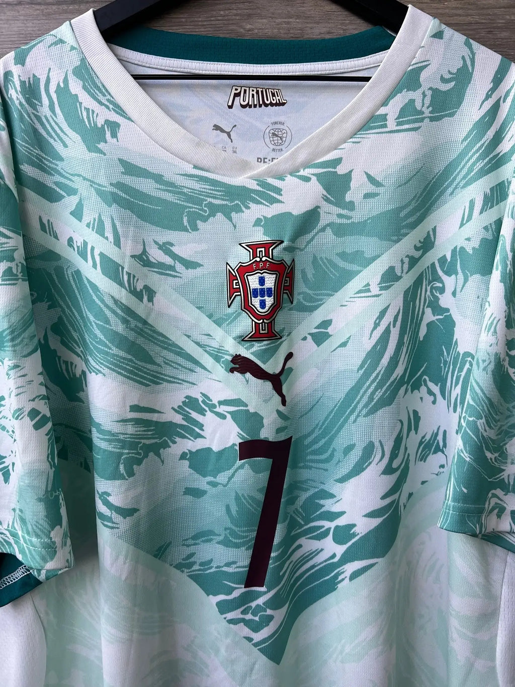 Puma Portugal 2026 Away Jersey – Cristiano Ronaldo #7 – White/Green — detail
