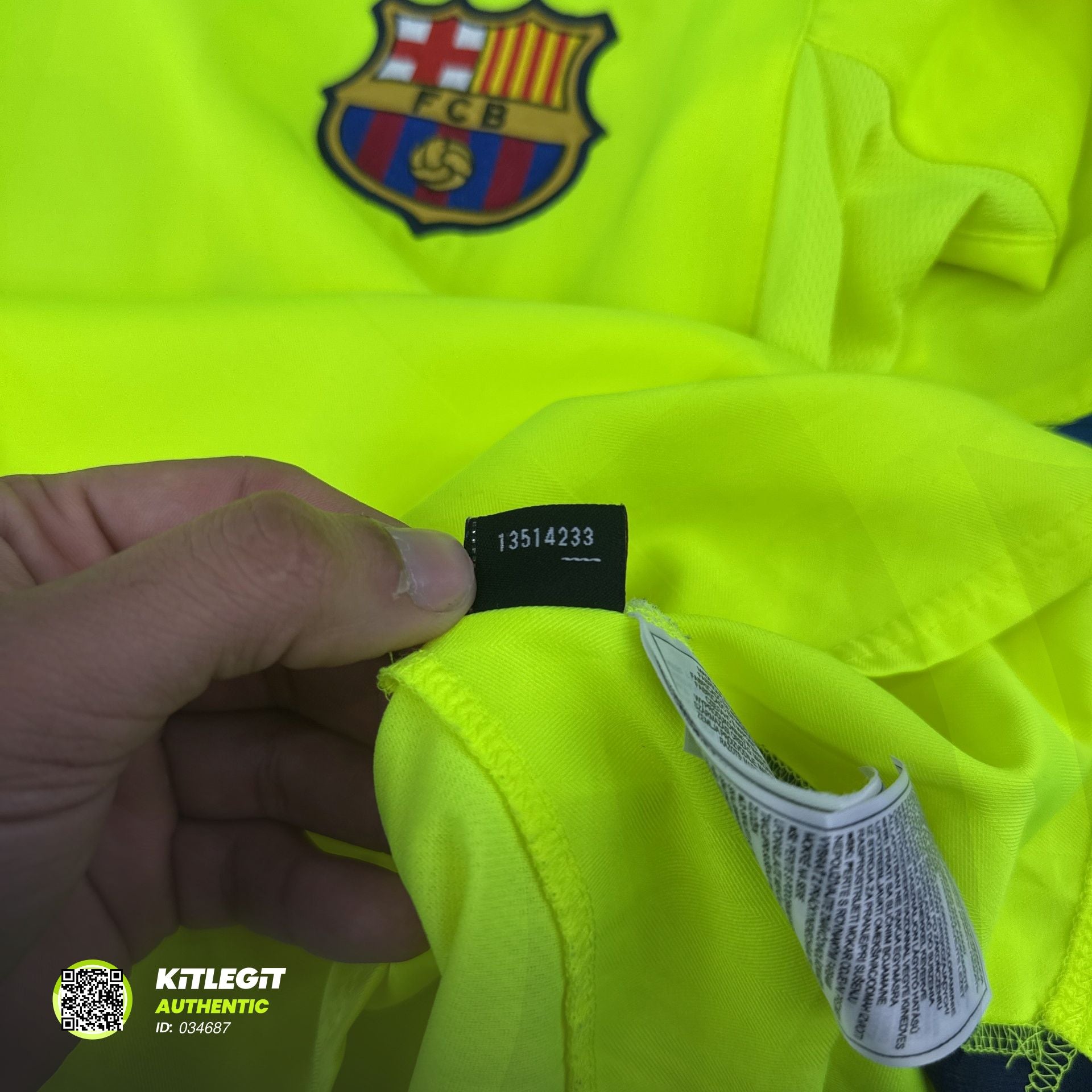 Nike FC Barcelona 2005–06 Away Jersey – Ronaldinho #10