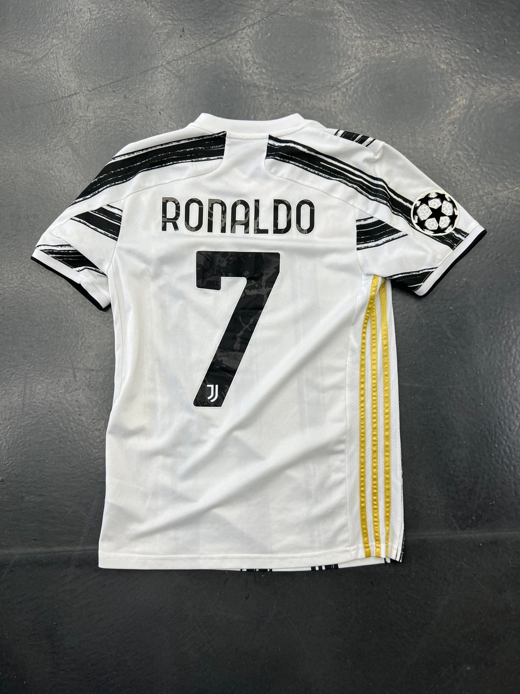 Adidas Juventus 2020/21 Home Jersey – Ronaldo 7 - STA Apparel - Juventus