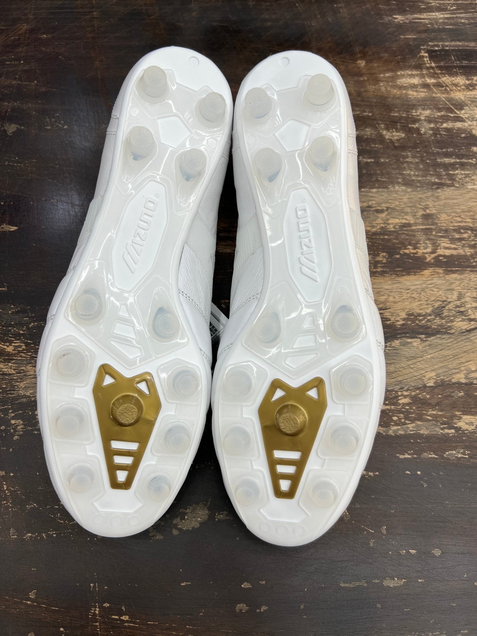 Mizuno Morelia UL Japan 40th Anniversary – Triple White/Gold - STA Apparel - Mizuno