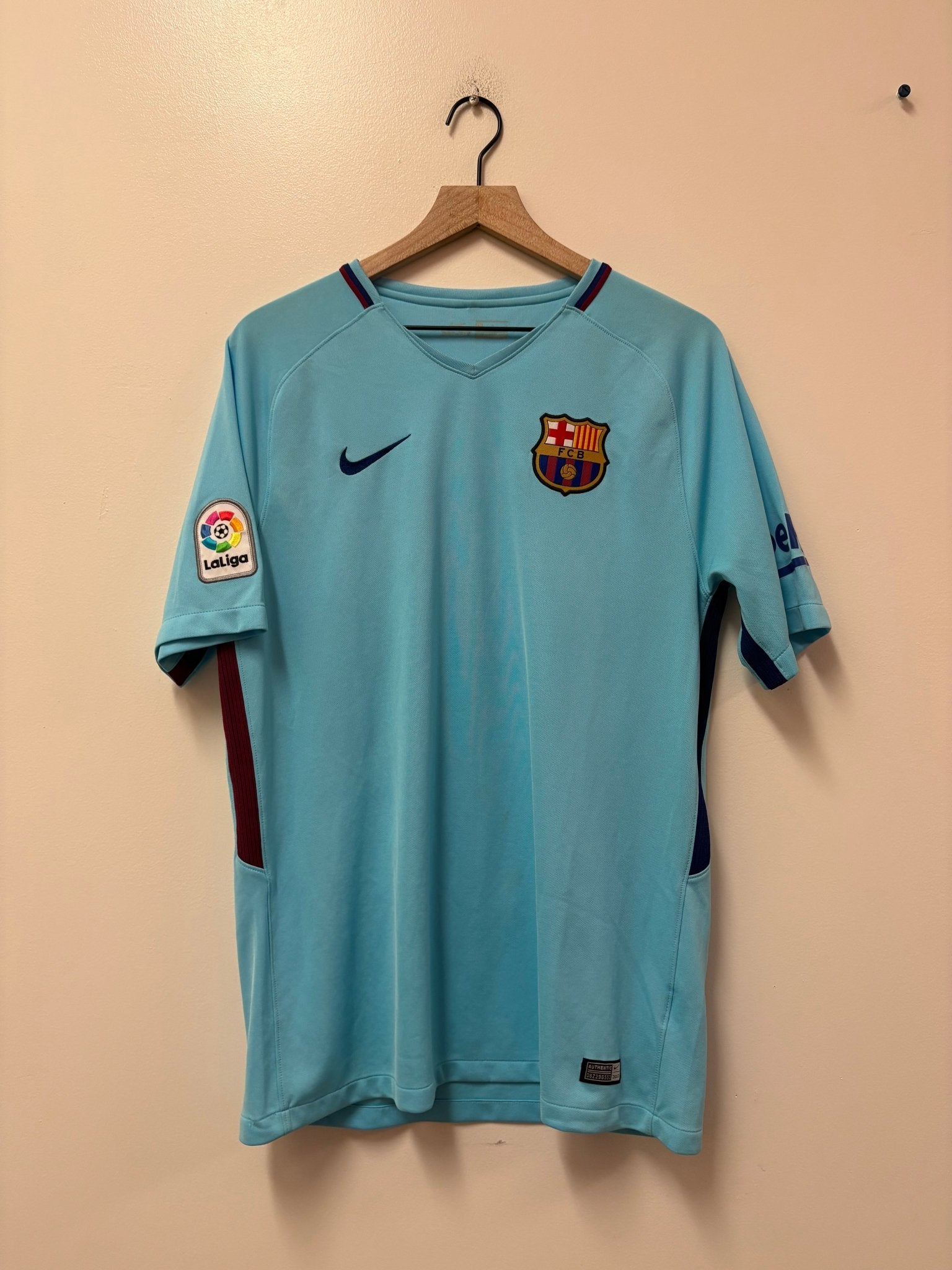 Nike F.C. Barcelona 2017-18 Away Jersey- Iniesta 8 - STA Apparel - Barcelona