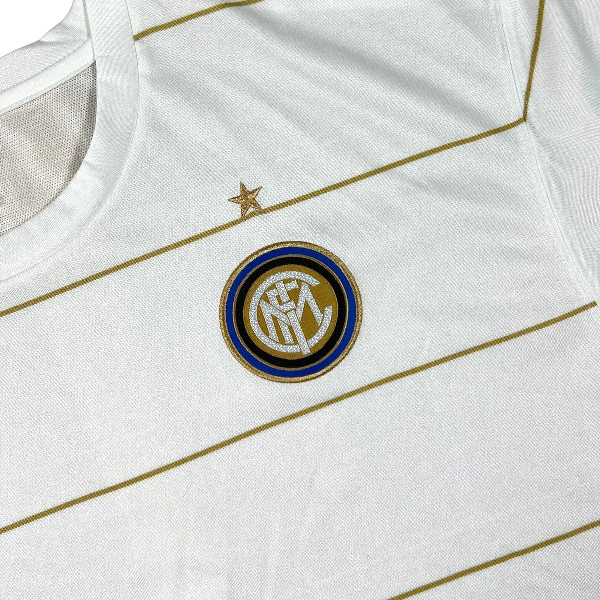 Nike – Inter Milan – 2008–09 – Training Shirt – White/Gold - STA Apparel - Inter Milan