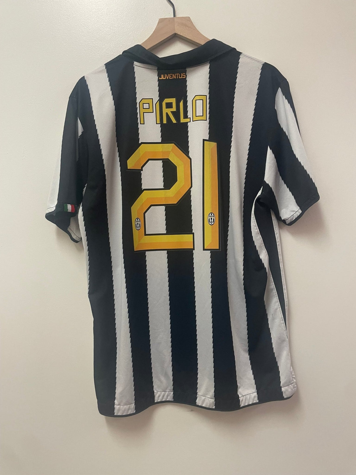 Nike Juventus 2010-11 Home Jersey-Pirlo 21 - STA Apparel - Juventus