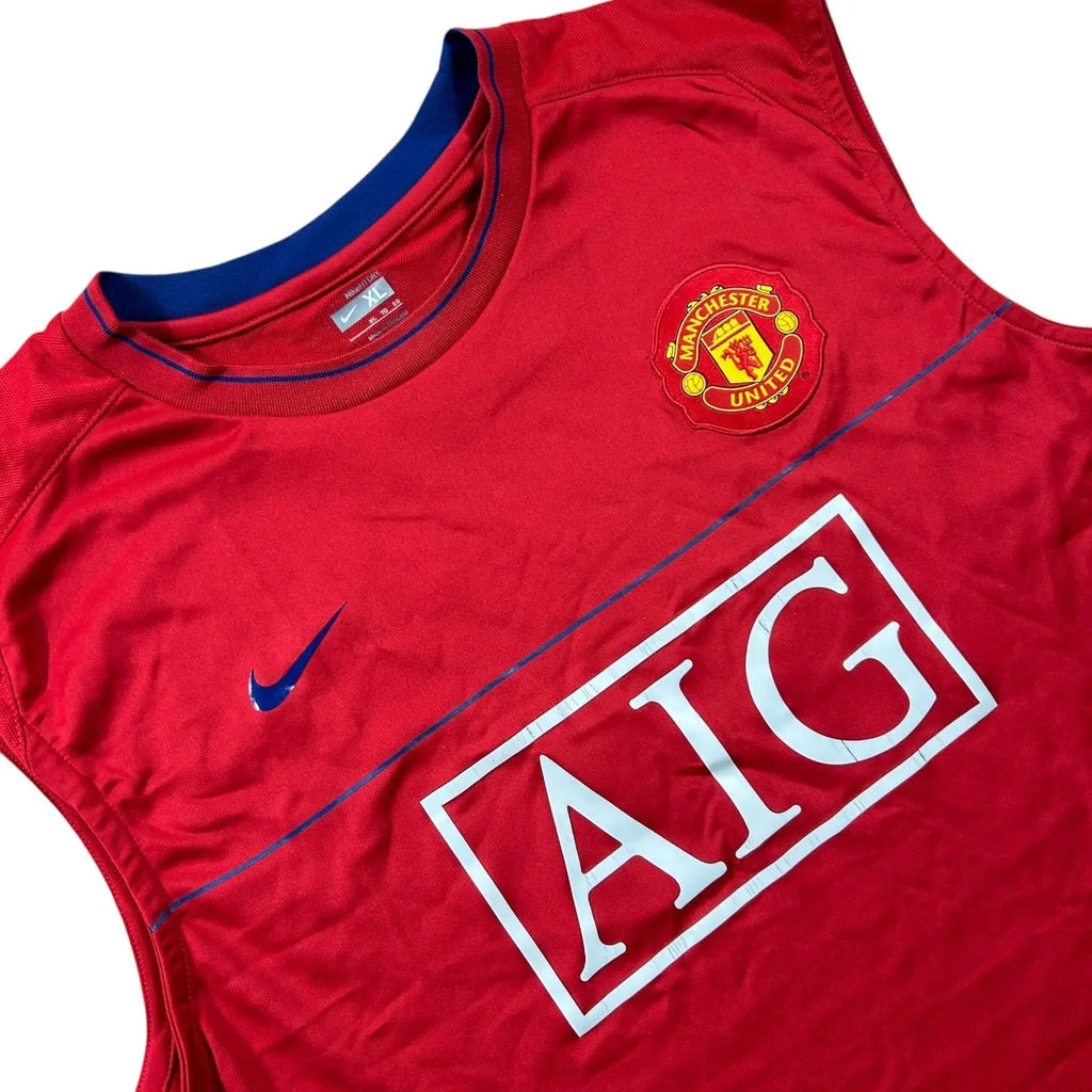 Nike – Manchester United – 2008–09 – AIG Sleeveless Training Top – Red - STA Apparel - Manchester United