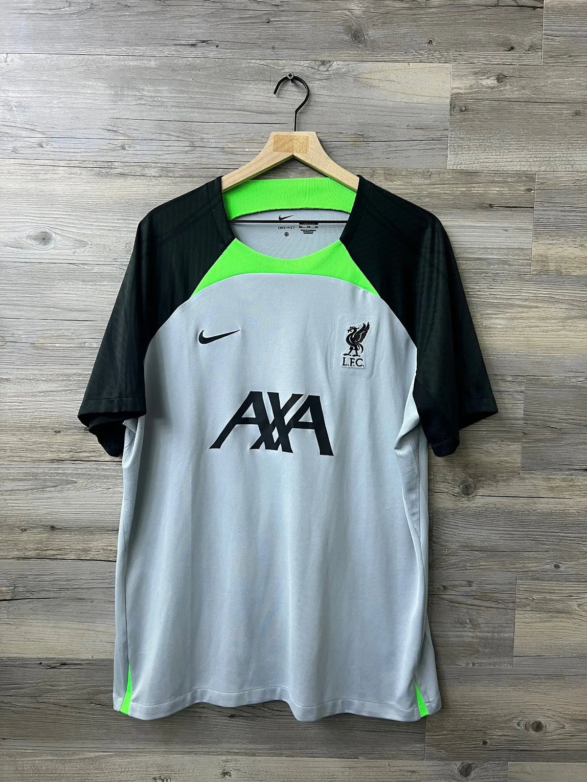 Nike Liverpool 2023/24 Strike Training Top front