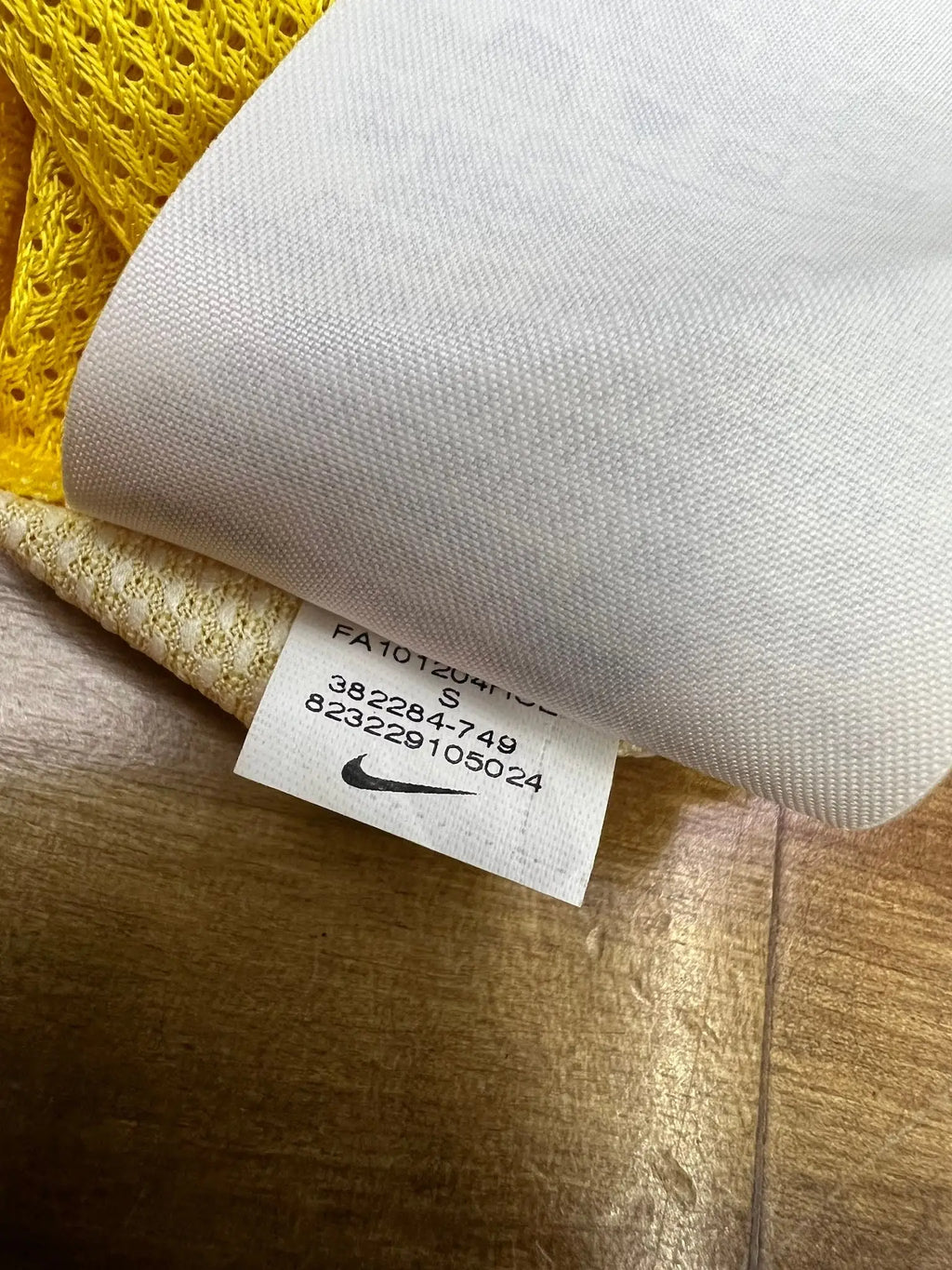Item 082 — size and product label