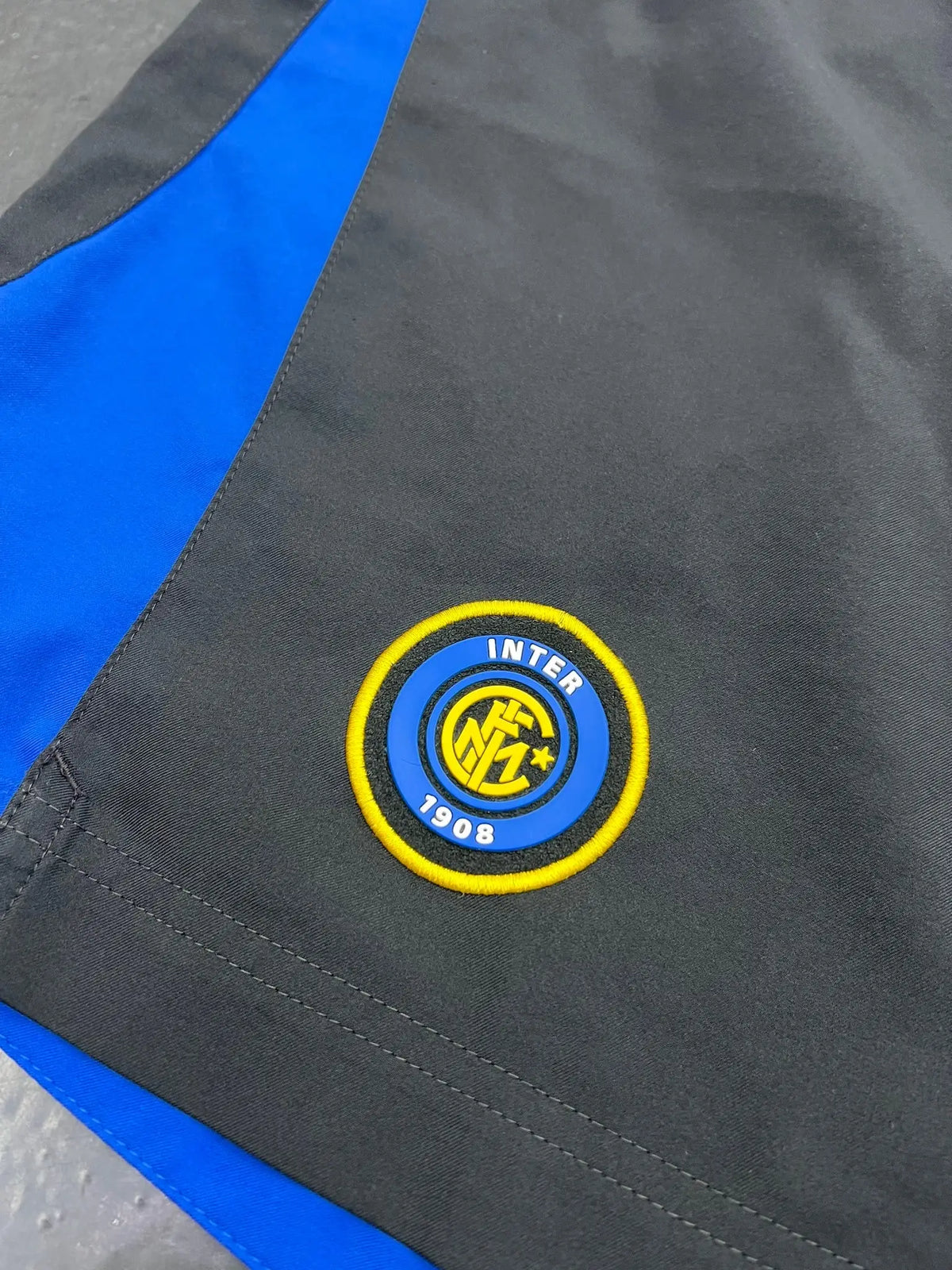 Item 083 — detail