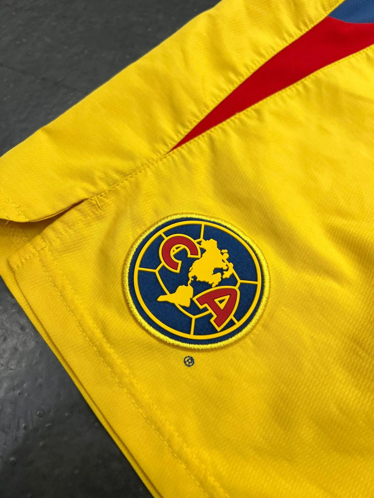 Item 084 — detail