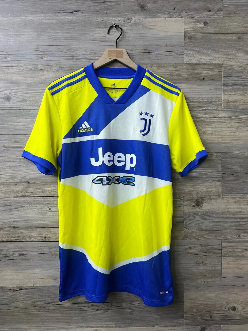 Adidas Juventus 2021/22 Third Jersey — front view